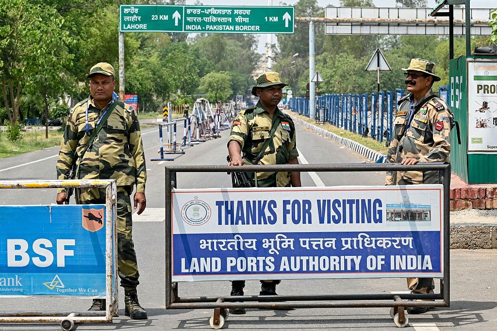 Новини світу - Обмін ударами. Ескалація між Індією та Пакистаном