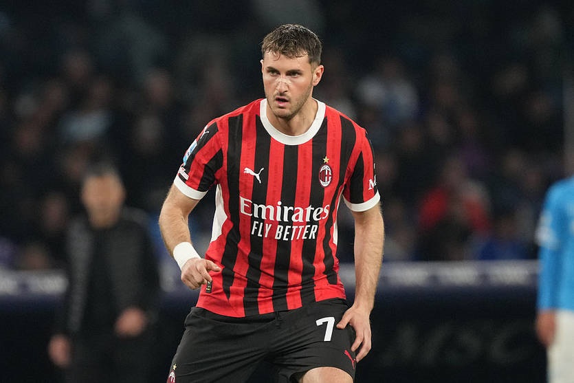 Новини спорту - Окрема шана: форвард Мілана одягне на гру футболку з українським прізвищем