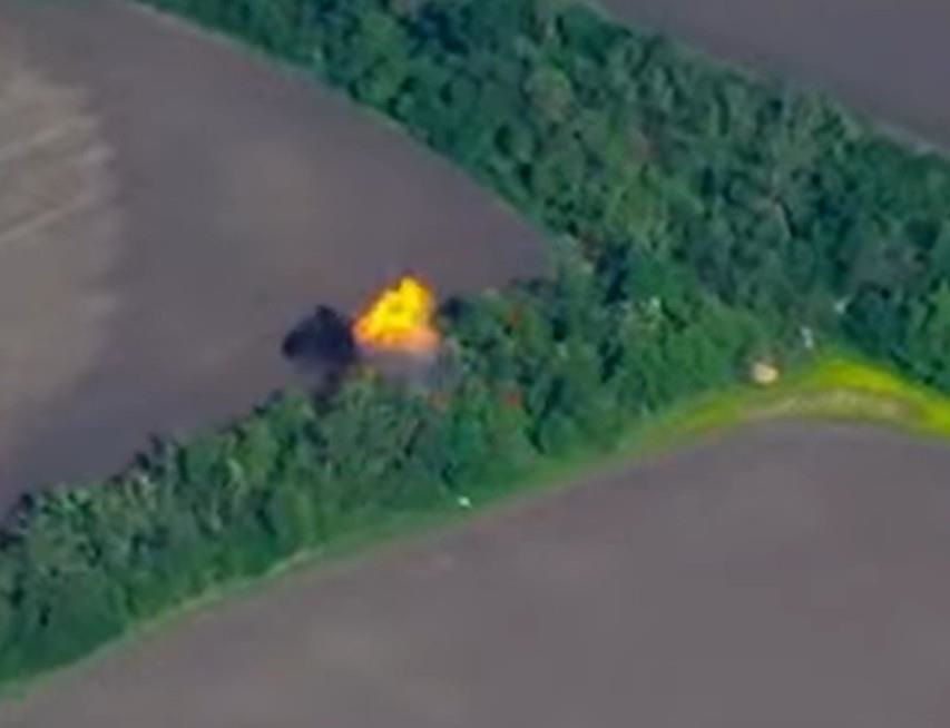 Новини України - Оператори дронів уразили російську станцію РЕБ