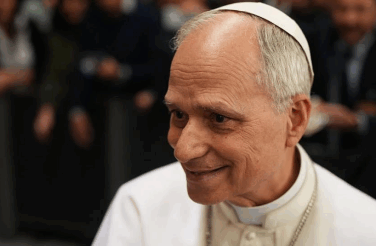 Папа Римський Лев XIV зберігатиме активність у соцмережах