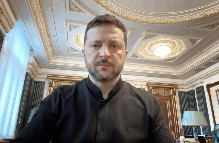 Перемовини мають бути з Путіним – Зеленський