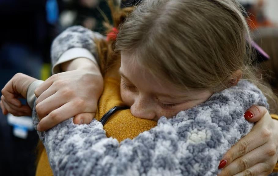 Новини України - Повернення викрадених Росією дітей - умова для зупинки війни