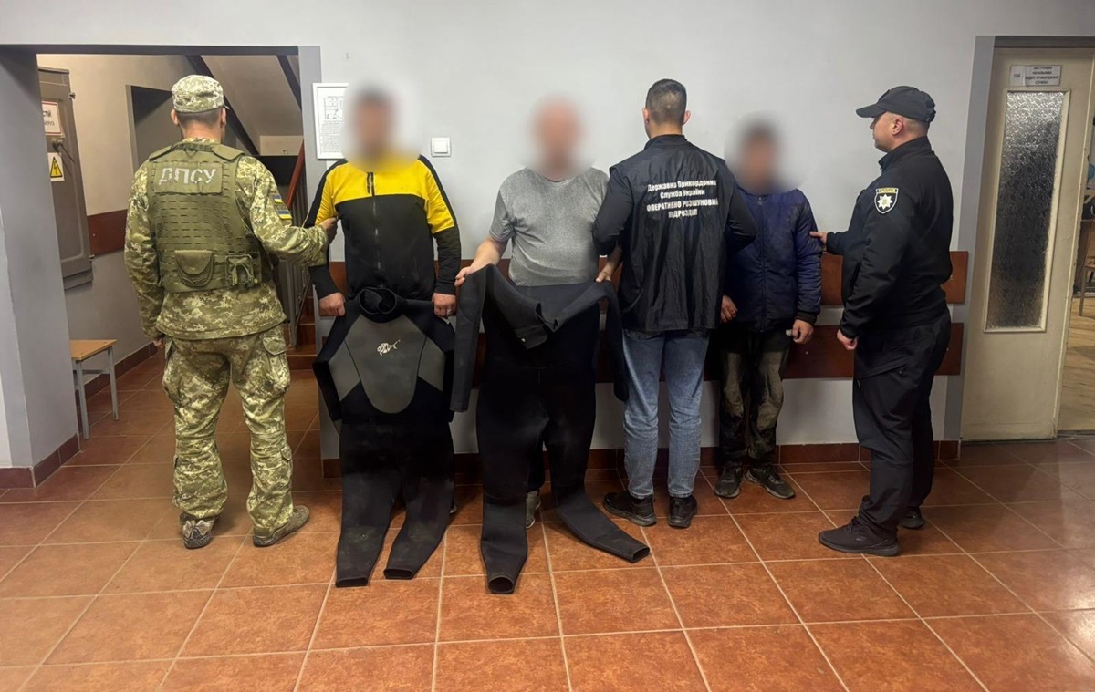 Новини України - Прикордонники затримали двох "вололазів" на Закарпатті