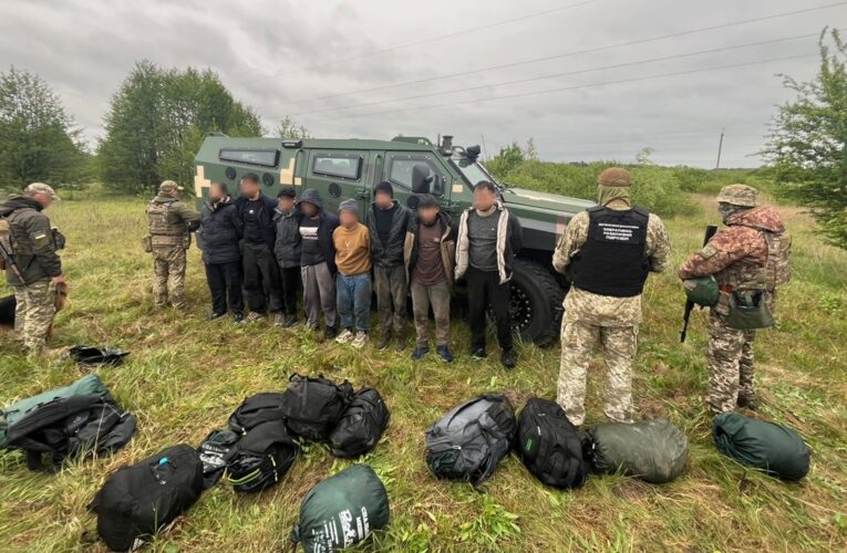 Прикордонники затримали громадян Афганістану на Рівненщині