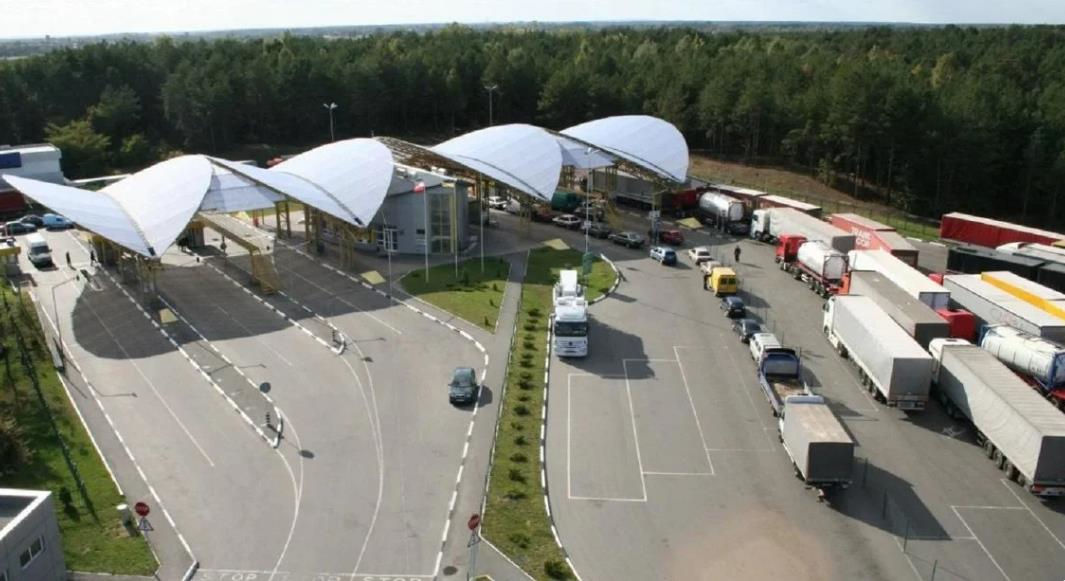 Новини світу - Пункт пропуску Ягодин - Дорогуськ розблоковано