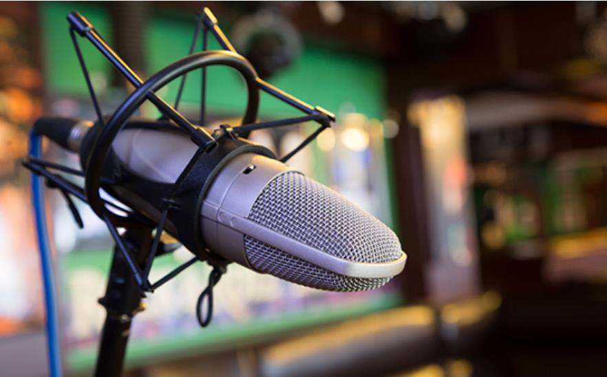 Новини світу - Радіо Судного дня передало повідомлення перед розмовою Путіна та Трампа