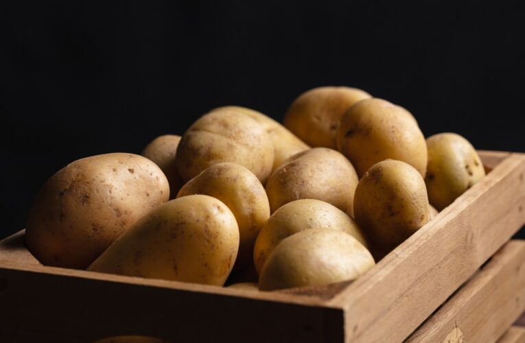 Росія через дефіцит вперше почала купувати картоплю в Монголії