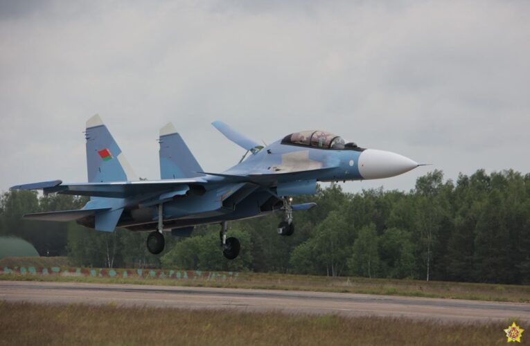 Росія передала Білорусі партію винищувачів