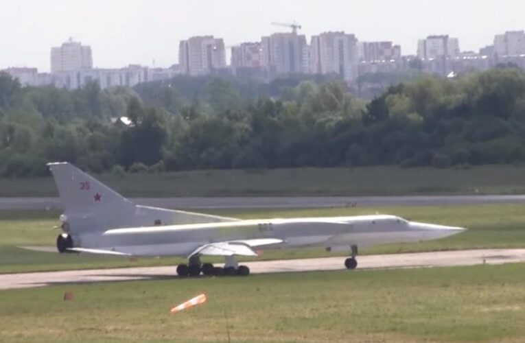 Росія перекинула 40 Ту-22М3 на аеродром Оленья – ЗМІ