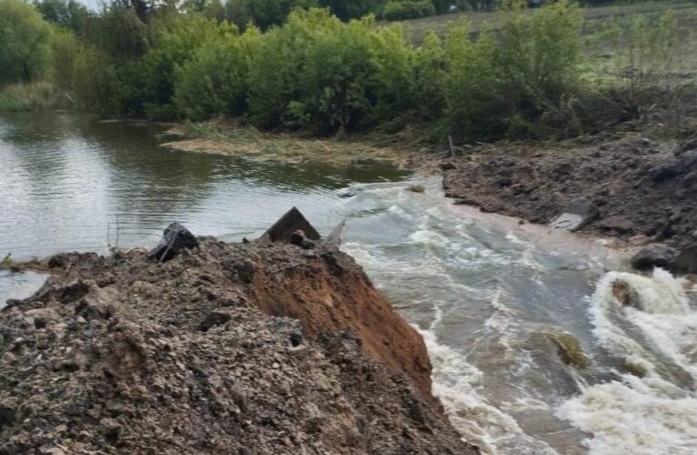 Росіяни пошкодили гідротехнічні споруди на Сумщині
