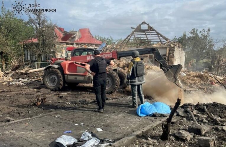 Росіяни скинули авіабомби на Запорізьку область, є загиблі