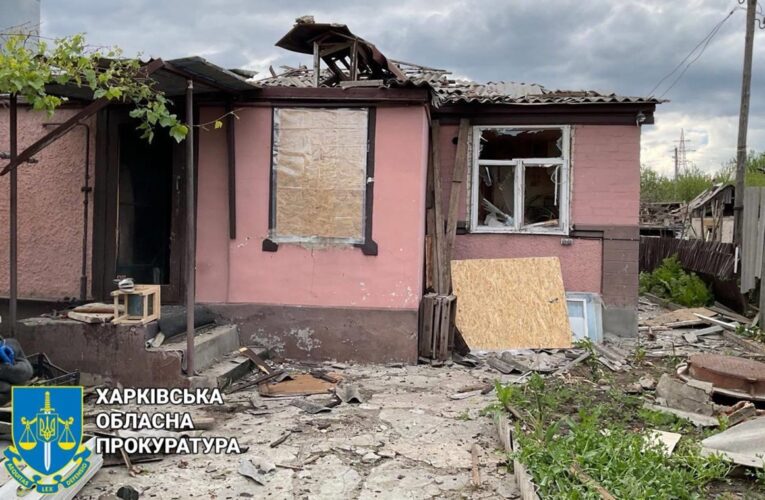 Росіяни скинули бомби на Куп’янськ, є постраждалі