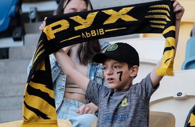 Рух випередив клуби елітних ліг світу за залученням молодих гравців