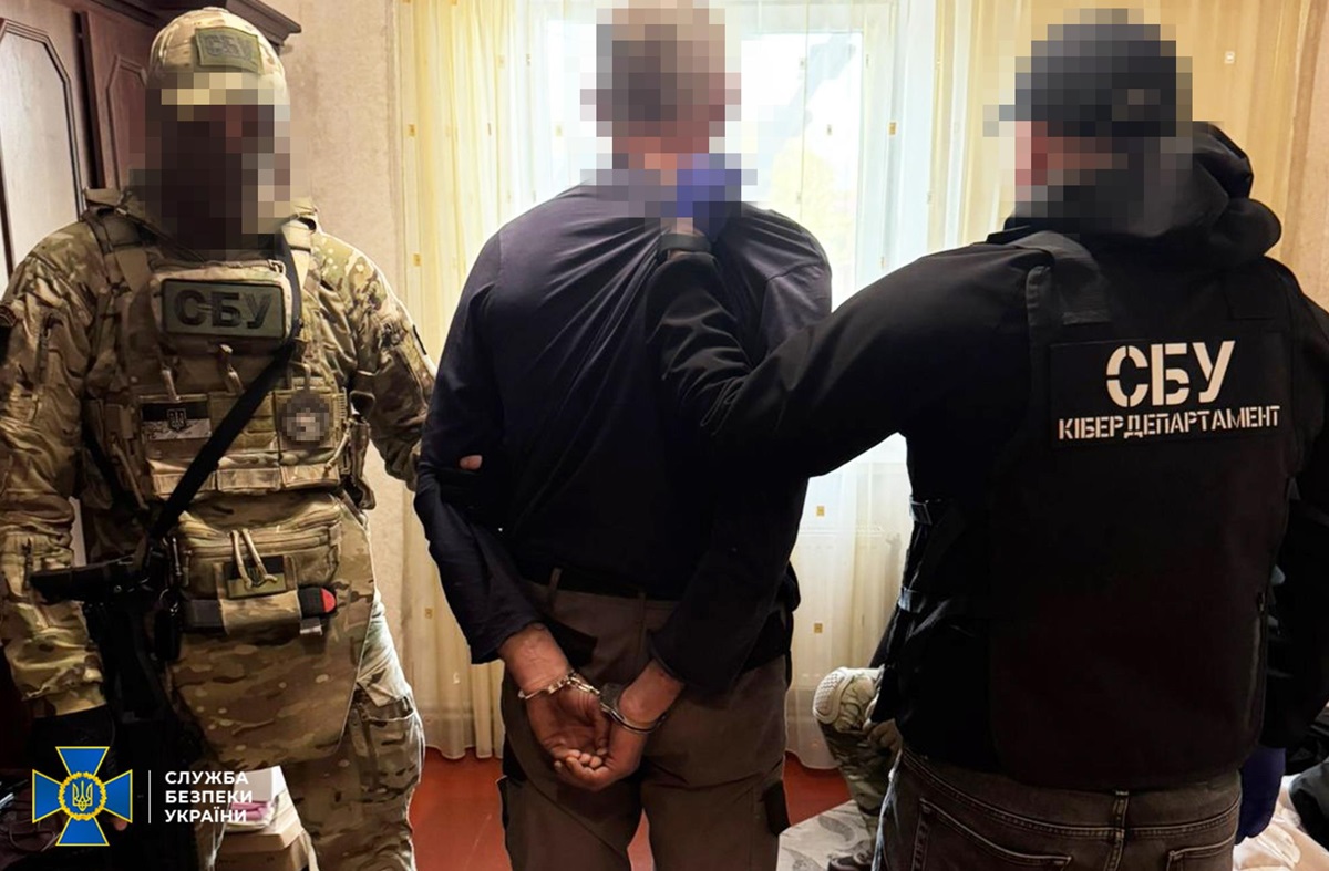 Новини України - СБУ затримала чоловіка, який наводив ракети РФ на аеродроми ЗСУ