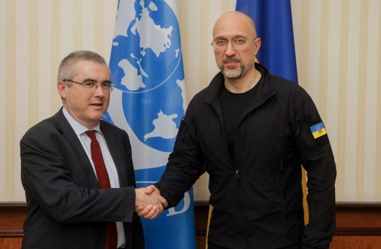 Шмигаль обговорив майбутній транш з місією МВФ