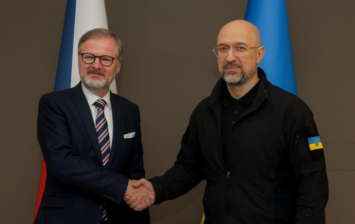 Новини України - Шмигаль зустрівся з прем'єром Чехії в Ужгороді