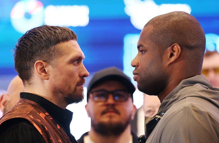 Штовхнув, бо був злий: Дюбуа про те, чому захотів позбавити Усика рівноваги