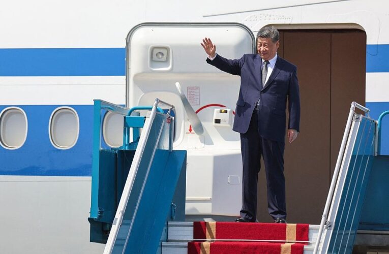 Сі Цзіньпін відправився до Москви