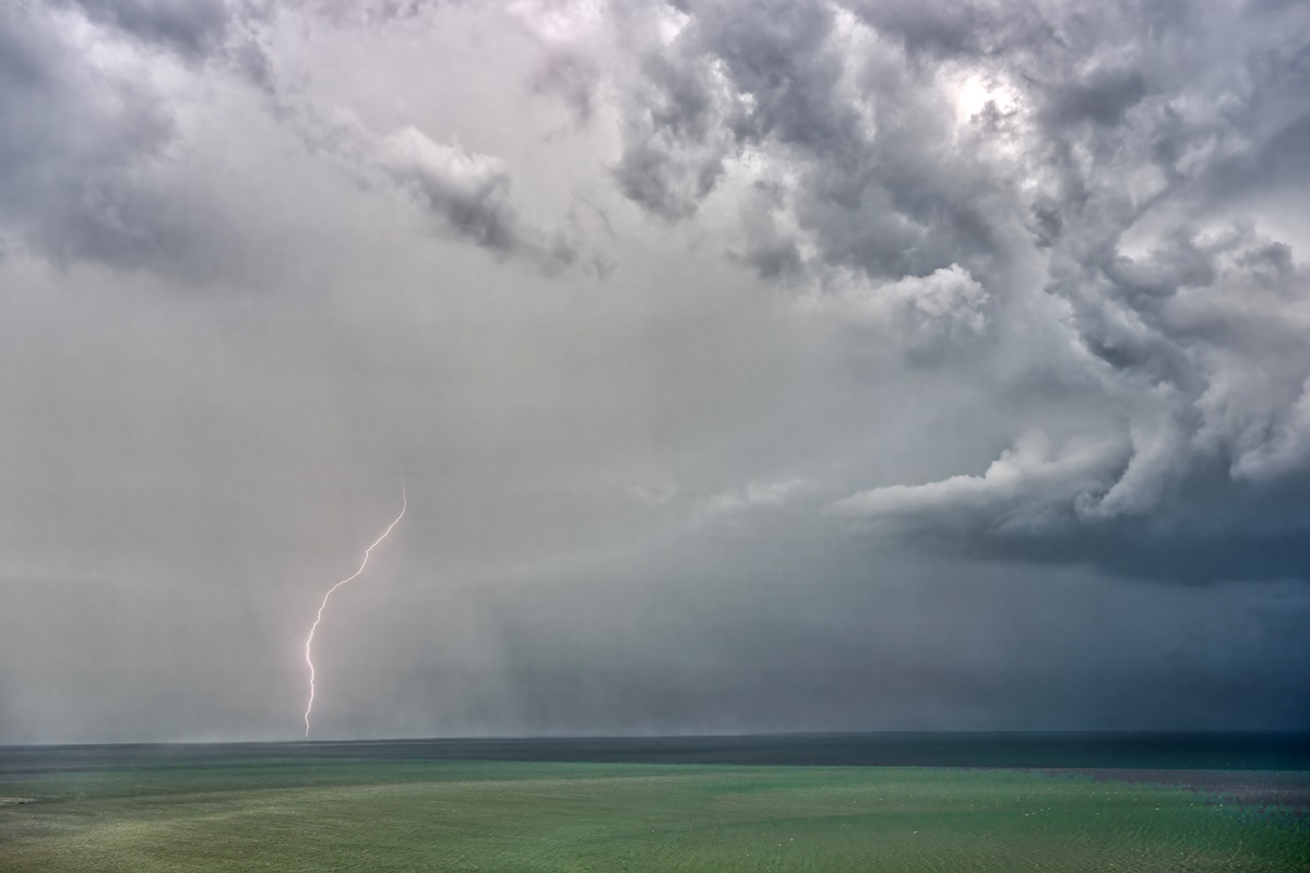 Новини України - Синоптики прогнозують дощі та грози у більшості регіонів