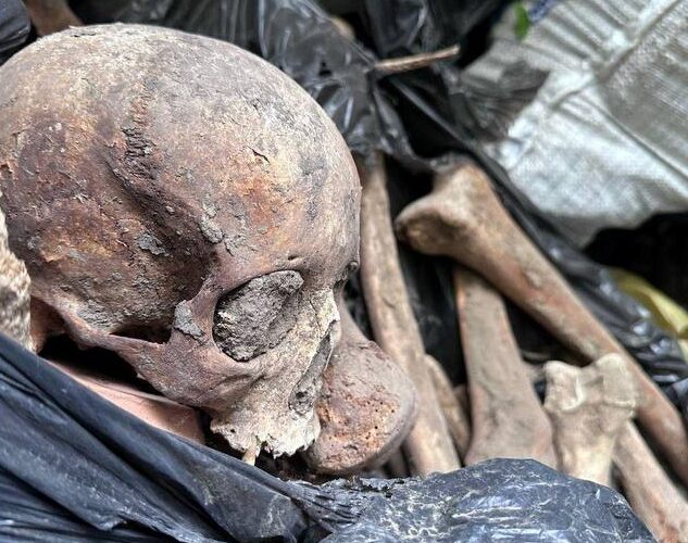 Скандал у Києві: знайдено 10 тон людських кісток