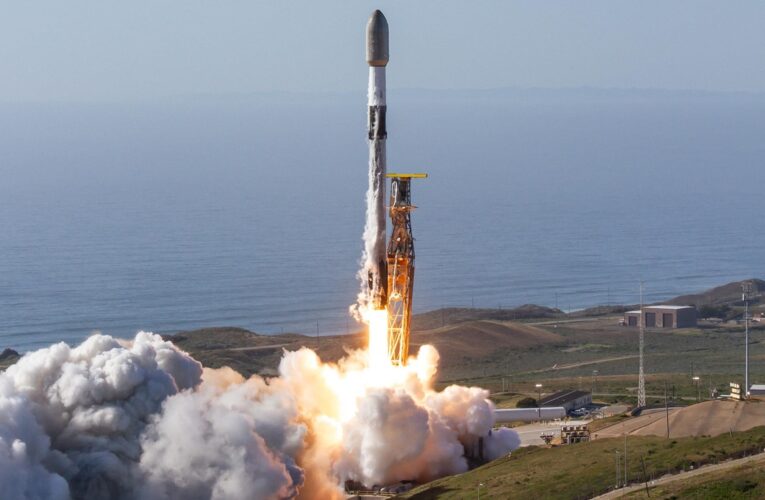 SpaceX запустила дві ракети за шість годин