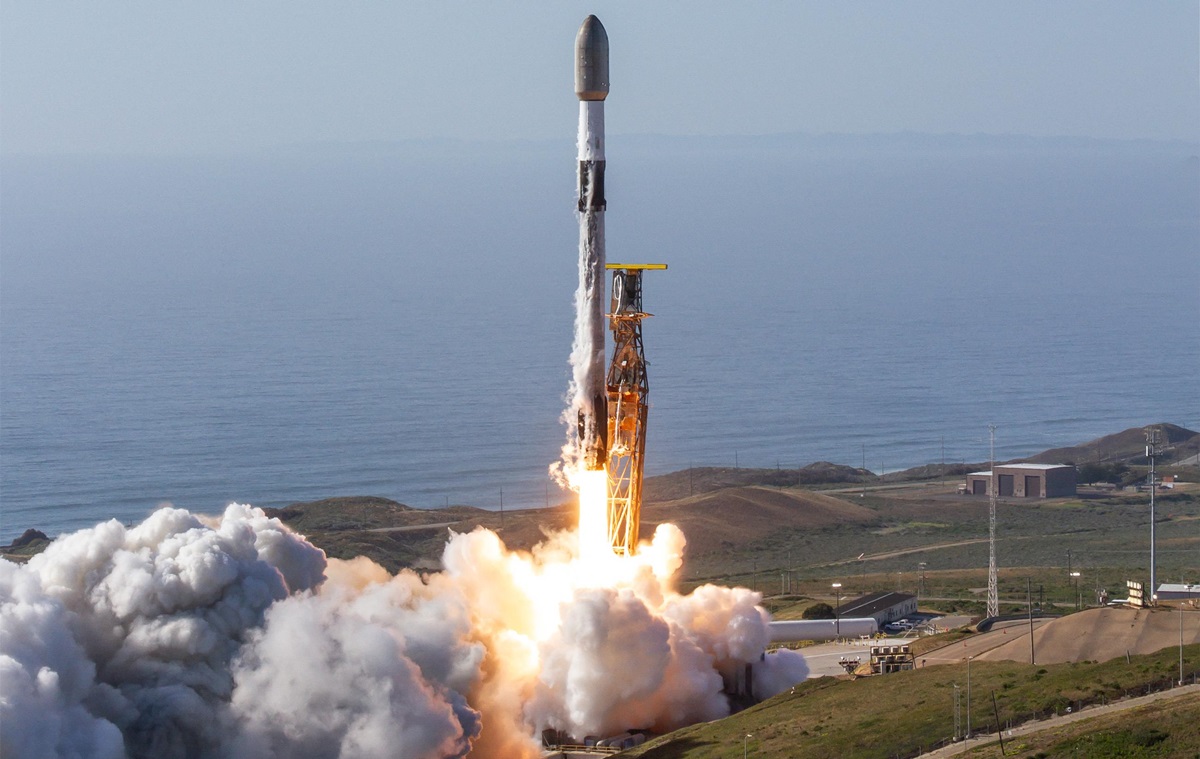 Технології - SpaceX запустила дві ракети за шість годин