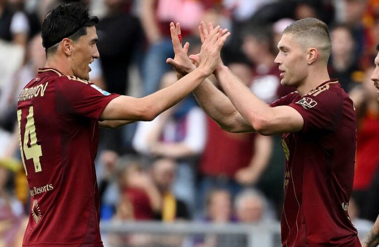 Справа у взаєморозумінні: Шомуродов про тісні контакти з Довбиком у Ромі