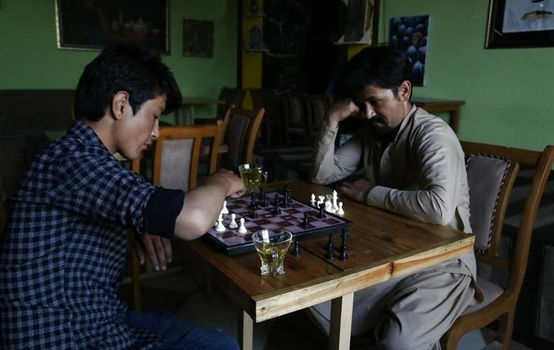 Новини світу - Таліби заборонили в Афганістані шахи