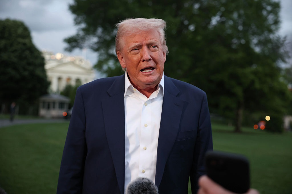 Новини світу - Трамп побачив "гарний момент" для миру в Україні