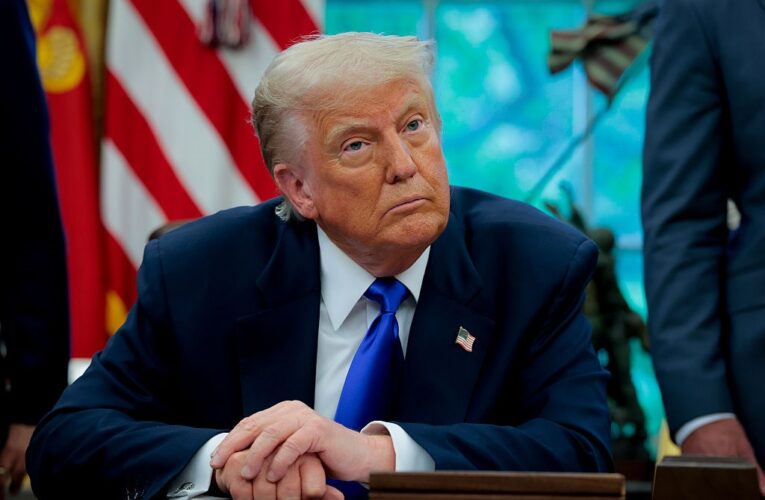 Трамп пообіцяв збільшити торгівлю з Індією та Пакистаном після перемир’я