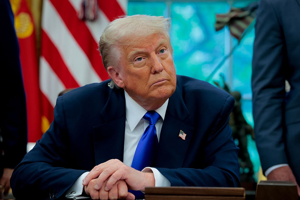 Новини світу - Трамп пообіцяв збільшити торгівлю з Індією та Пакистаном після перемир'я