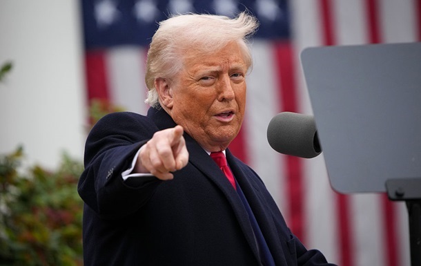 Трамп запровадив 100% мита на іноземні фільми