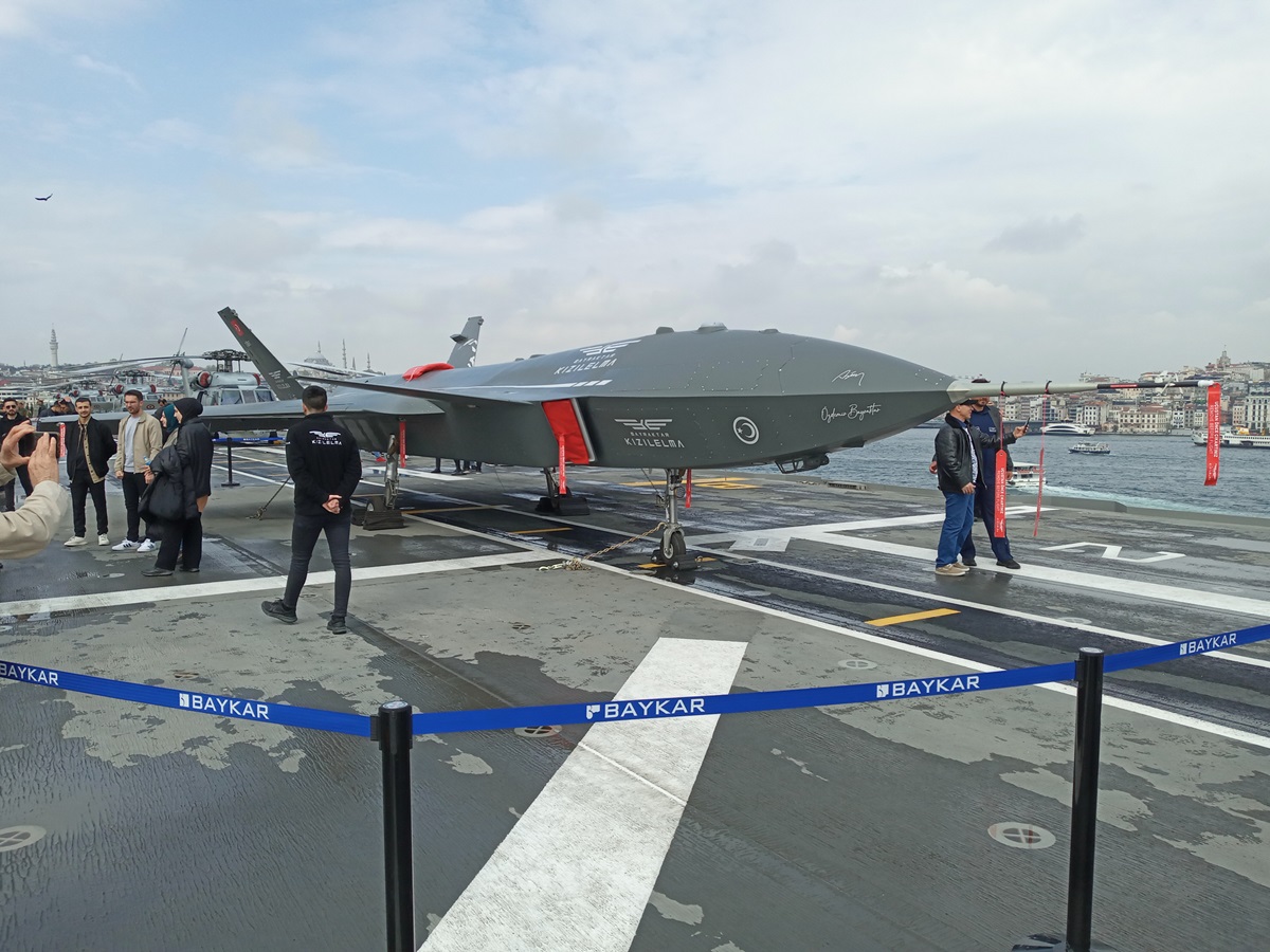 Новини світу - Туреччина готує до польотів нові прототипи винищувача KAAN