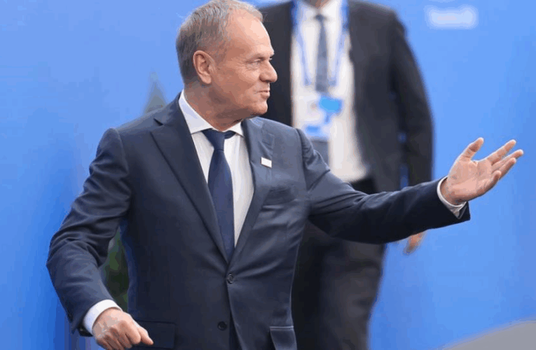 Туск відзначив вплив санкцій на здатність Росії продовжувати війну