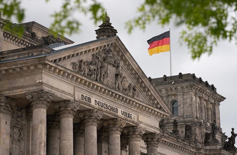 У Бундестазі відклали повторне голосування за канцлера – ЗМІ