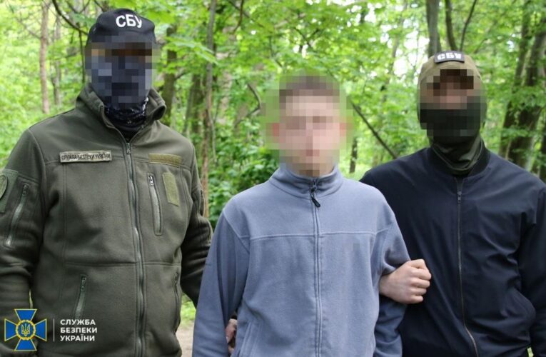 У Києві затримали підлітка, який збирався підірвати ТЦК