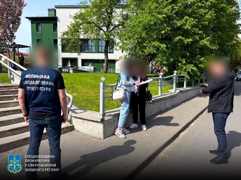 Новини України - У Луцьку адвокатка "виводила" з розшуку ухилянтів