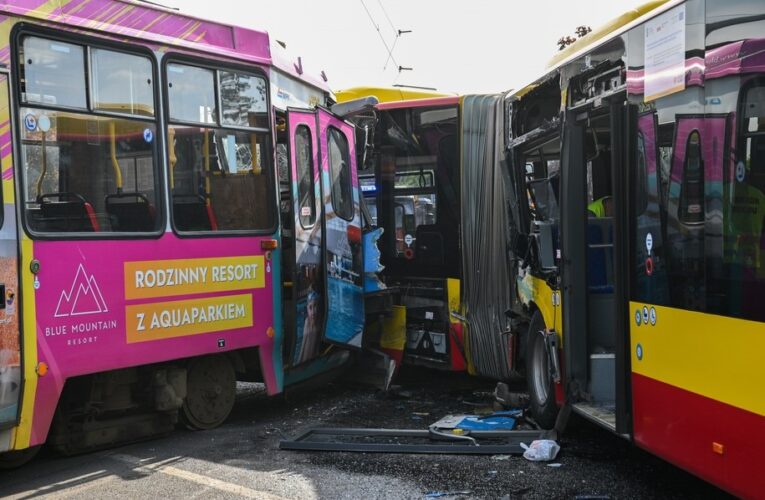 У Польщі зіткнулися автобус і трамвай: 11 потерпілих