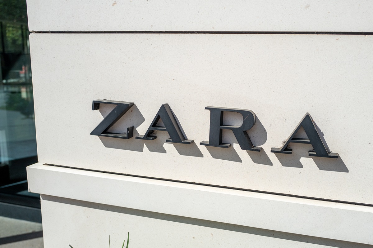 Новини бізнесу - У РФ магазини Zara працюють під іншими вивісками - ЗМІ