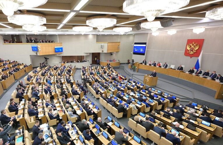 У Росії схвалили збільшення дефіциту держбюджету утричі