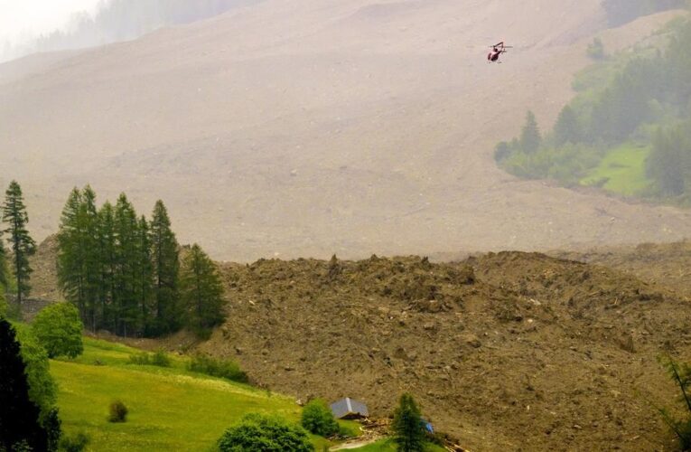 У Швейцарії масовий обвал “поховав” частину села