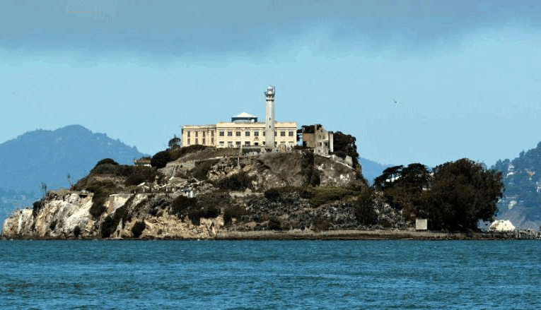 У США відновлять роботу в’язниці Алькатрас