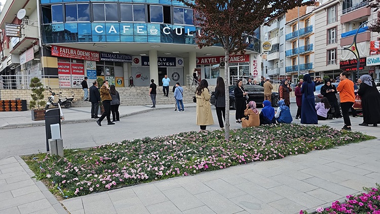 Новини світу - У Туреччині стався землетрус: поштовхи відчували в Анкарі