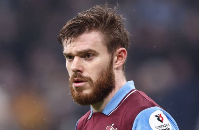 У турецькому чемпіонаті в українського футболіста вийшов дивний автогол