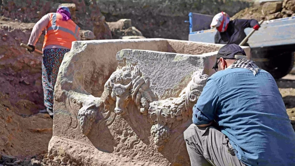 Технології - У турецькому "Місті гладіаторів" виявили 2000-річний саркофаг