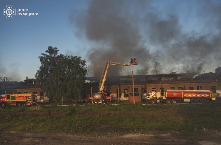 Удар РФ по Сумах: ліквідовано масштабну пожежу