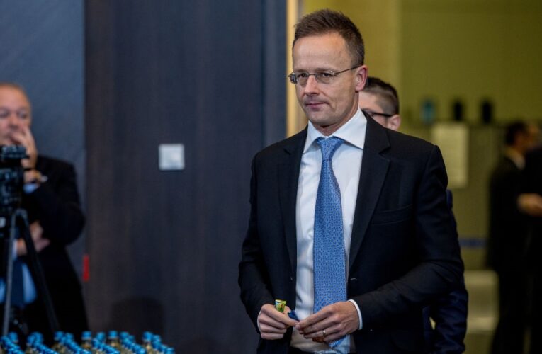 Угорщина і Сербія реалізують “нафтовий міст” з Росії