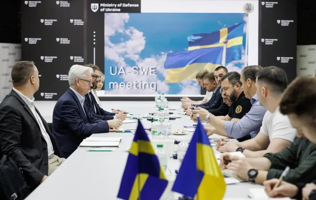 Новини України - Україна та Швеція домовились про модернізацію літаків