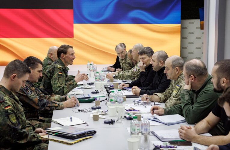 Умєров зустрівся з делегацією Міноборони ФРН