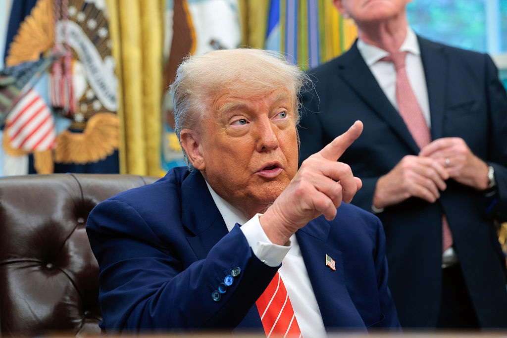 Новини світу - В Катарі уточнили новину про дарування Трампу приватного літака